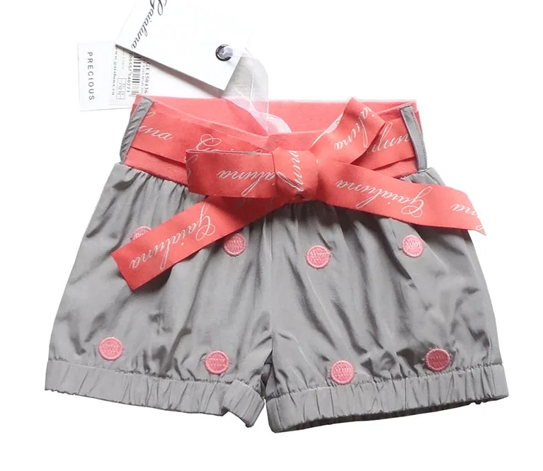 free shipping- children/kids girls shorts w emroidered dots, summer shorts, size 98 to 130
free shipping- children/kids girls shorts w emroidered dots, summer shorts, size 98 to 130