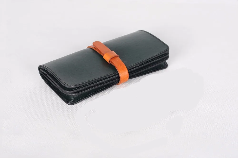 Vintage style genuine leather cow skin long purse card holder handmade for women
Vintage style genuine leather cow skin long purse card holder handmade for women