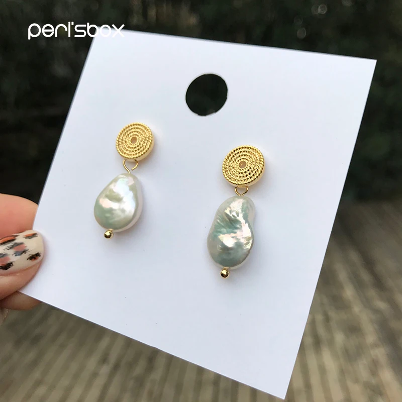 

Peri'sbox Baroque Hanging Freshwater Pearls Earrings for Women Elegant Charms Dangle Earrings Unique Small Coin Earrings Femme
