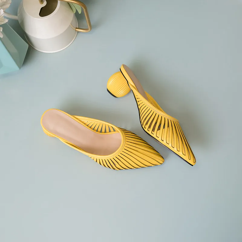 MORAZORA 2020 top quality cow leather mules shoes woman pointed toe hollow out summer shoes party prom shoes women pumps
MORAZORA 2020 top quality cow leather mules shoes woman pointed toe hollow out summer shoes party prom shoes women pumps