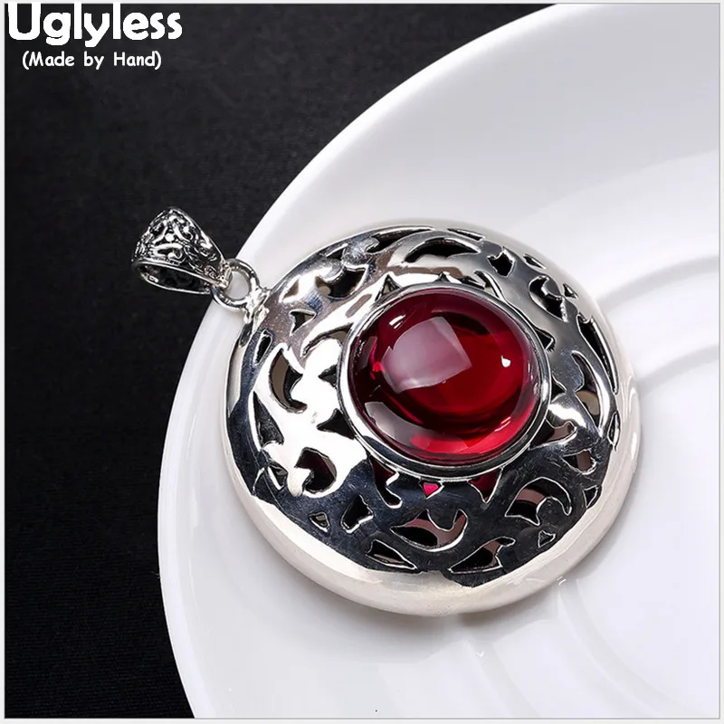 Uglyless Real 925 Sterling Silver Women Luxury Red Corundum Pendants without Chain Retro Ethnic Hollow Round Fine Jewelry Exotic
Uglyless Real 925 Sterling Silver Women Luxury Red Corundum Pendants without Chain Retro Ethnic Hollow Round Fine Jewelry Exotic