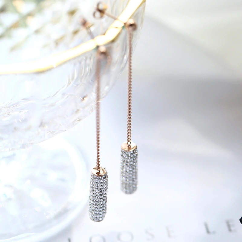 YUN RUO 2018 New Fashion Crystal Column Stud Earring Woman Rose Gold Color Titanium Steel Jewelry Girl Birthday Gift Never Fade
YUN RUO 2018 New Fashion Crystal Column Stud Earring Woman Rose Gold Color Titanium Steel Jewelry Girl Birthday Gift Never Fade
