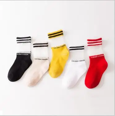 Spring and summer children's socks candy color embroidery boys girls socks cotton mesh breathable baby socks
Spring and summer children's socks candy color embroidery boys girls socks cotton mesh breathable baby socks
