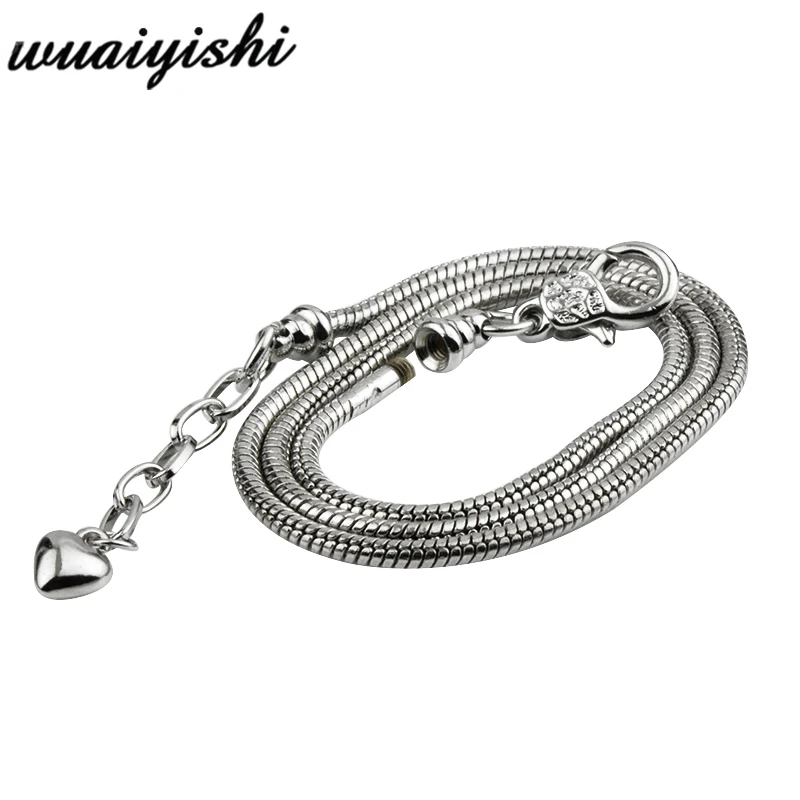 Fashion design snake chain necklace DIY chain panjia necklace decoration basic chain fashion
Fashion design snake chain necklace DIY chain panjia necklace decoration basic chain fashion
