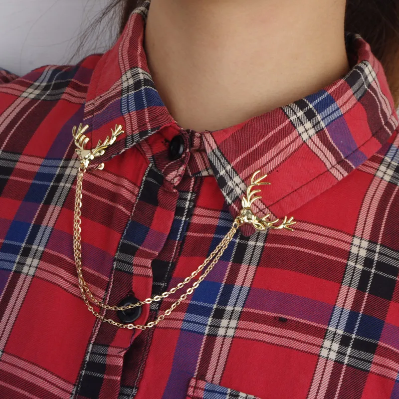 Deer Christmas Brooch Vintage Santa Elk Moose Deer Collar Animal Pin Gold Tassel Chain Badge Pins Jewelry Gift New Year's 2021
Deer Christmas Brooch Vintage Santa Elk Moose Deer Collar Animal Pin Gold Tassel Chain Badge Pins Jewelry Gift New Year's 2021