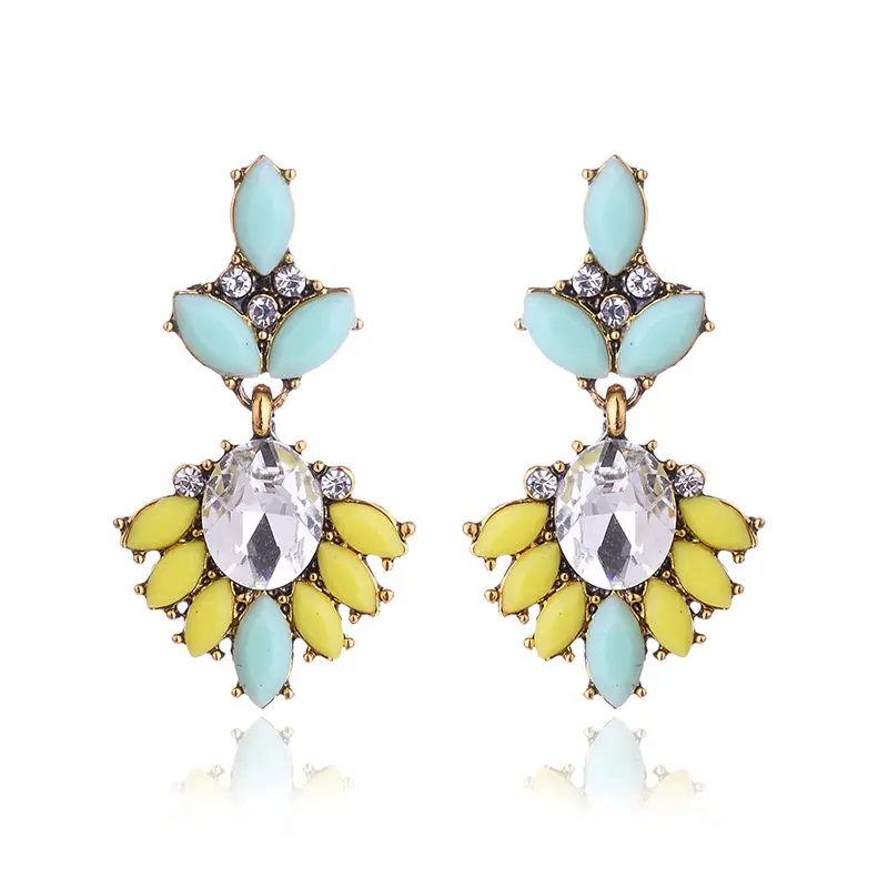 LUBOV Vintage Antique Golden Transparent Rhinestone Earrings For Women Bijoux Brincos Women's Christmas Gift 2019 wholesale
LUBOV Vintage Antique Golden Transparent Rhinestone Earrings For Women Bijoux Brincos Women's Christmas Gift 2019 wholesale