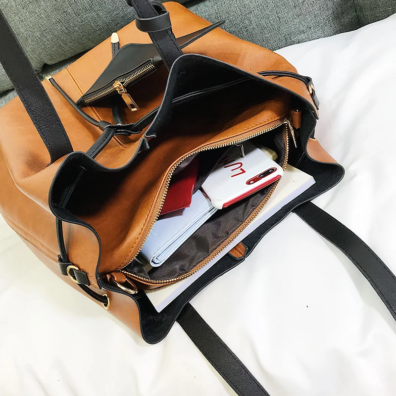 Women Leather Handbags 2019 Brand Luxury Designer Brand Sac Vintage Large Capacity Tote Bags Female Shoulder Bag Ladies Bolsas
Women Leather Handbags 2019 Brand Luxury Designer Brand Sac Vintage Large Capacity Tote Bags Female Shoulder Bag Ladies Bolsas