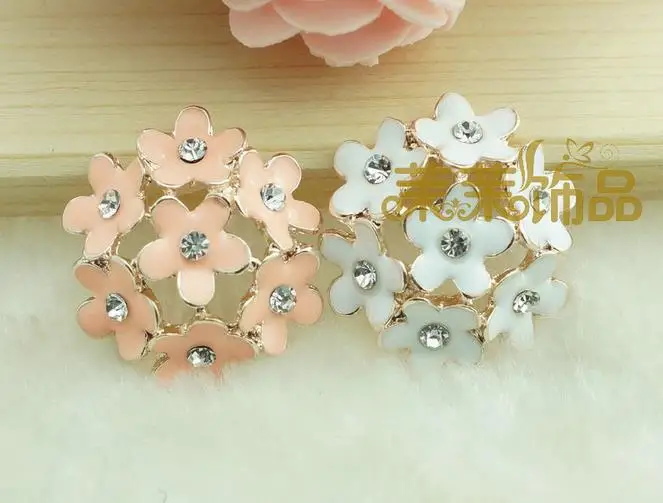 DIY jewelry accessory alloy petrol dripping flower Rhinestone Button scrapbooking Invitation Card Embellishment buttons 26MM
DIY jewelry accessory alloy petrol dripping flower Rhinestone Button scrapbooking Invitation Card Embellishment buttons 26MM