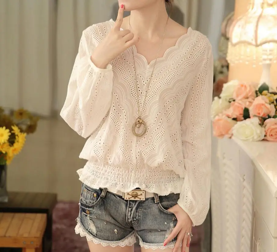 2017 Spring New Women V-Neck Long Sleeve White Chiffon Blouses Shirts Casual Lace Floral Elastic Hem Hollow Out Tops Blusas
2017 Spring New Women V-Neck Long Sleeve White Chiffon Blouses Shirts Casual Lace Floral Elastic Hem Hollow Out Tops Blusas