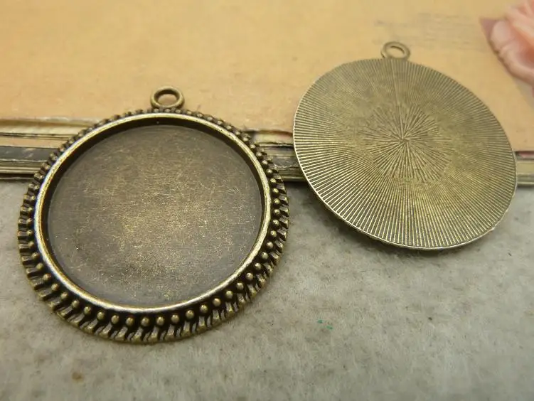 30mm base vintage alloy circle trays d131
30mm base vintage alloy circle trays d131