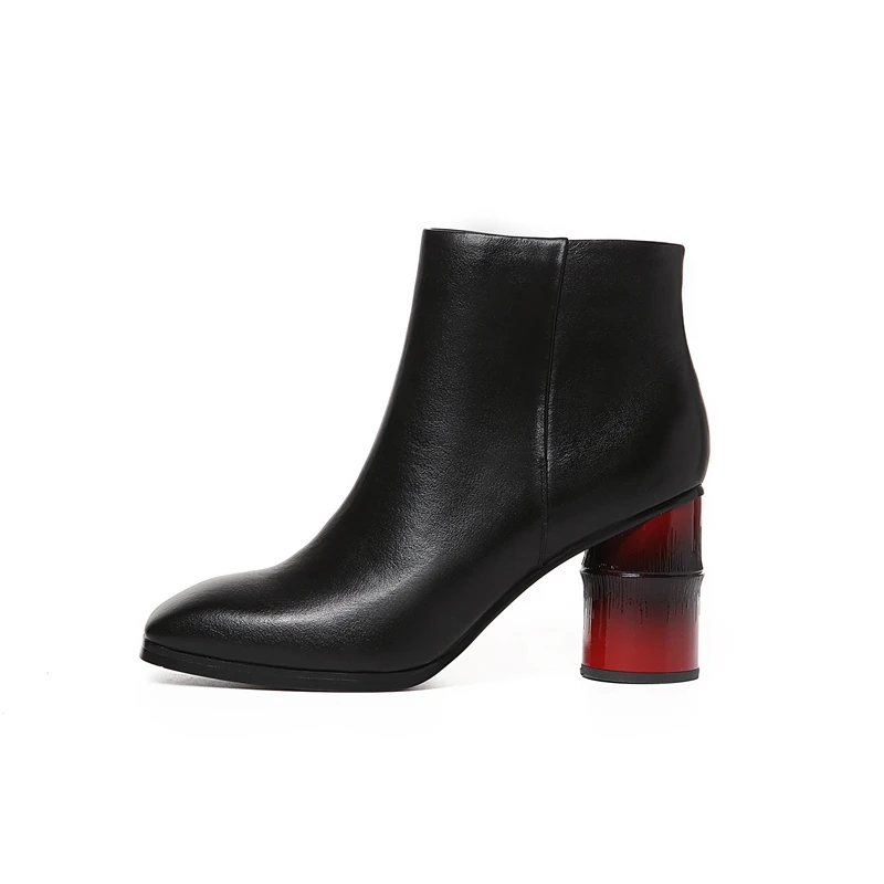 2019 New Women Shoes Newest Genuine Leather High Quality High Round Heels Zipper Square Toe Fashion Black and White Ankle Boots
2019 New Women Shoes Newest Genuine Leather High Quality High Round Heels Zipper Square Toe Fashion Black and White Ankle Boots