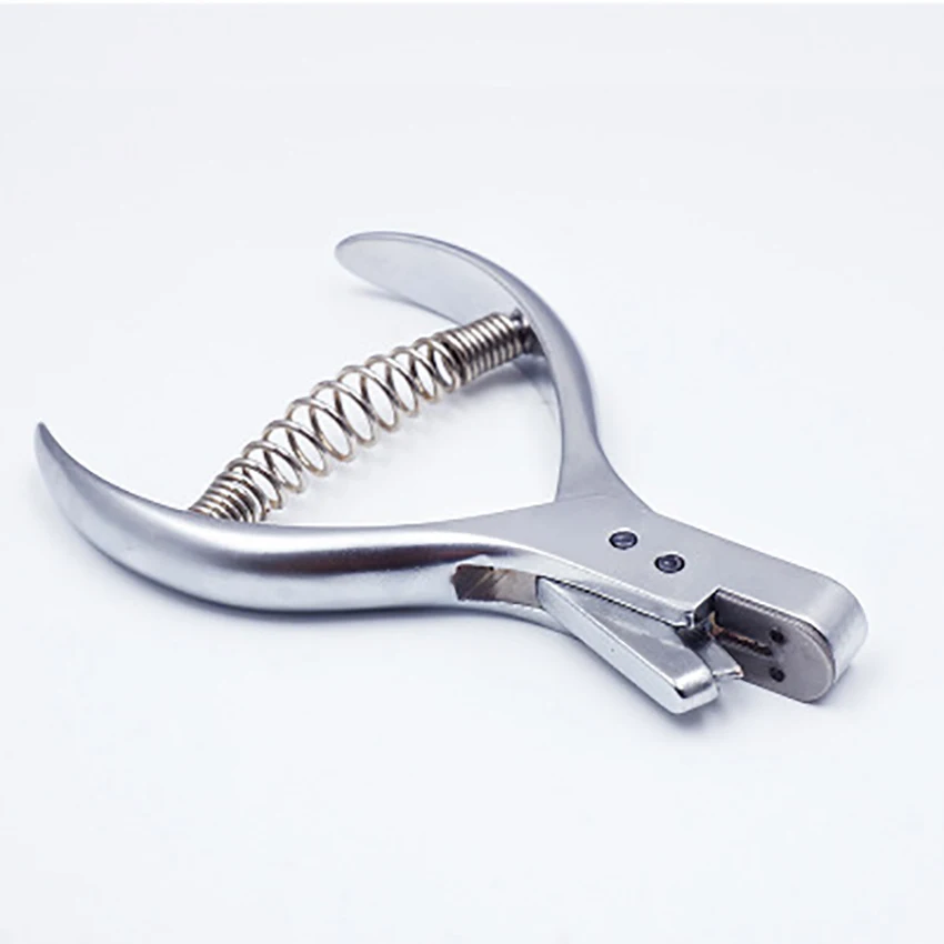 DIY Garment Pattern Notcher Designer Tailors Steel Sewing Tool Punch Maker Pattern Hole Notches Punching Pliers Tailor
DIY Garment Pattern Notcher Designer Tailors Steel Sewing Tool Punch Maker Pattern Hole Notches Punching Pliers Tailor