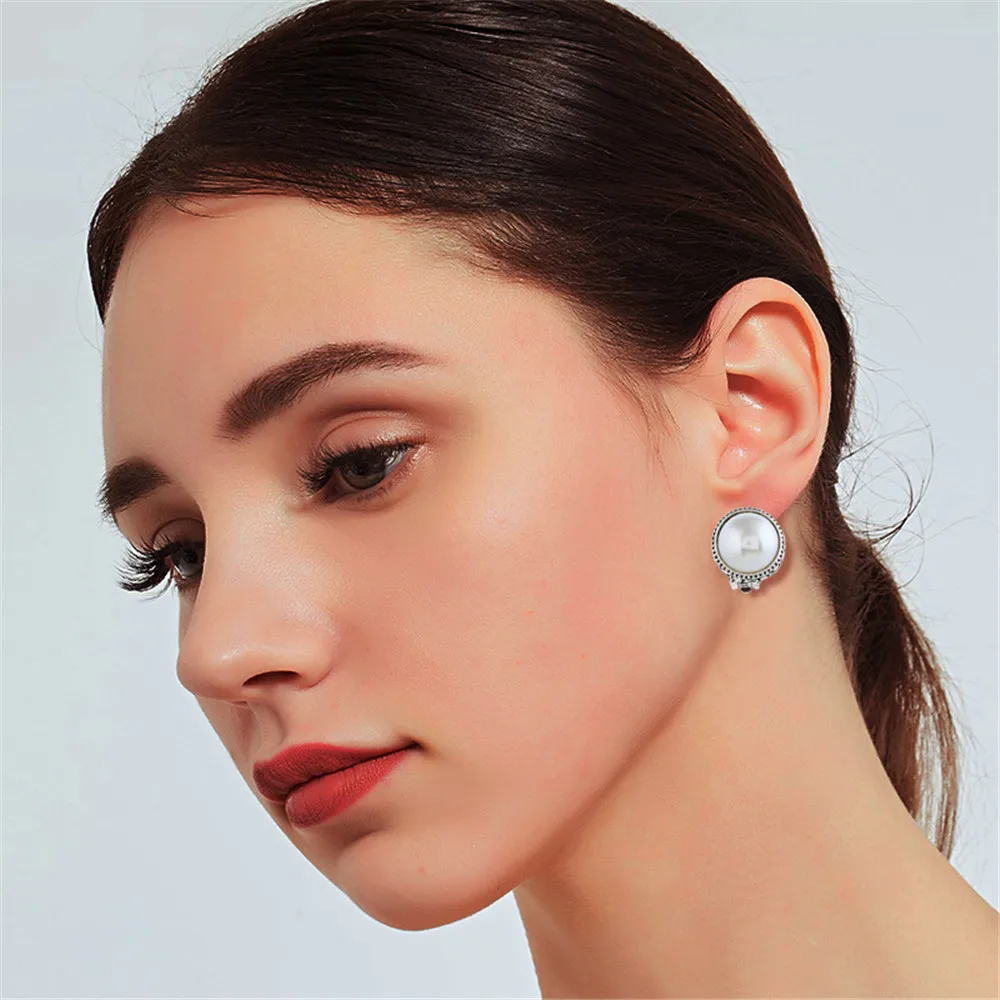 CRLEY Black White Vintage Simulated-pearl Clip Earrings Statement Earrings Fashion Bridal Women Small Earrings Christmas Jewelry
CRLEY Black White Vintage Simulated-pearl Clip Earrings Statement Earrings Fashion Bridal Women Small Earrings Christmas Jewelry