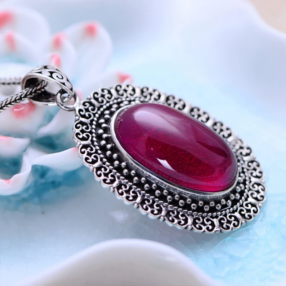 MetJakt Natural Red Corundum Vintage Pendants Solid 925 Sterling Silver Pendant for Sweater Chain for Women's Luxury Jewelry
MetJakt Natural Red Corundum Vintage Pendants Solid 925 Sterling Silver Pendant for Sweater Chain for Women's Luxury Jewelry