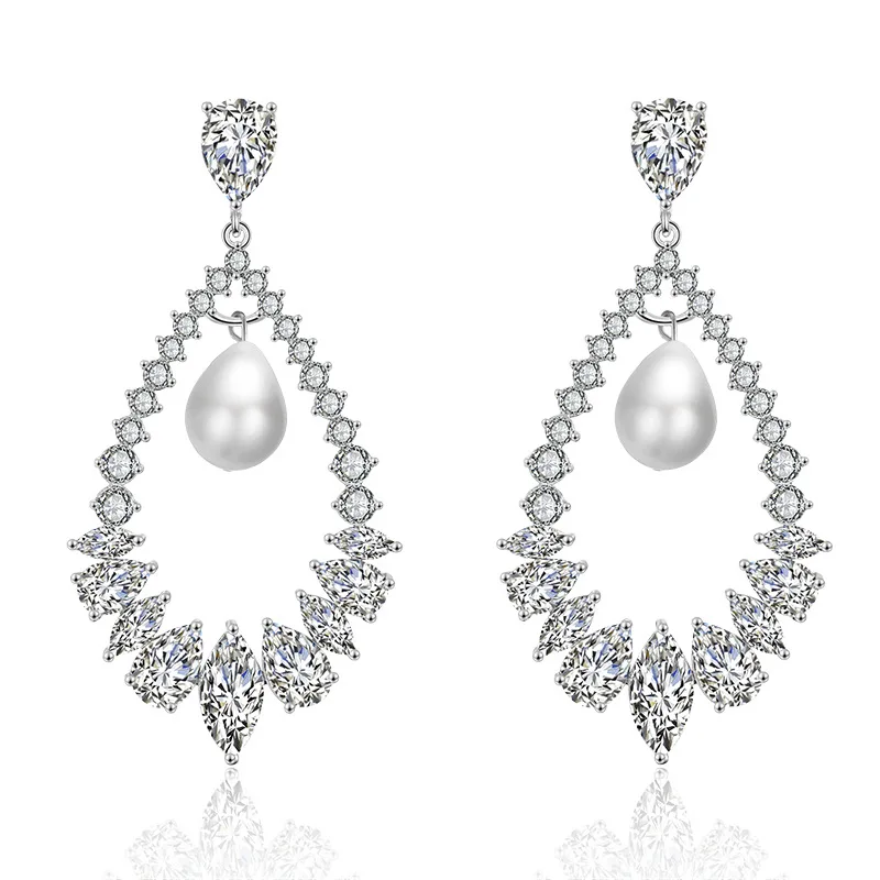 New Pearl Dangle Long Hollow Water Drop Earring Full Full Mirco Prave Cubic Zircon Sparking Fashion Jewelry For Women Girfr
New Pearl Dangle Long Hollow Water Drop Earring Full Full Mirco Prave Cubic Zircon Sparking Fashion Jewelry For Women Girfr