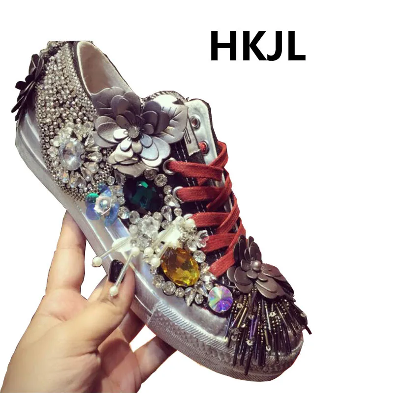 Heavy work tide brand old wild casual flat skateboard shoes rhinestone sequins round head canvas women's shoes
Heavy work tide brand old wild casual flat skateboard shoes rhinestone sequins round head canvas women's shoes