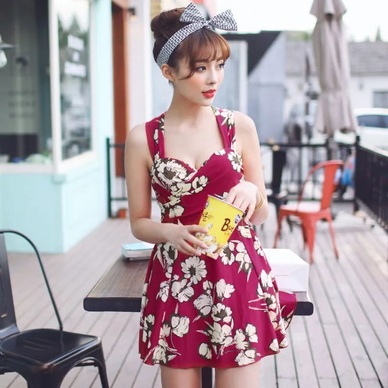 Plus 6XL New Hot Brand Sexy Retro Flower Printed Swimwear Big Breasts Women Push Up Bathing Suit One Piece Paded skirt Swimsuit
Plus 6XL New Hot Brand Sexy Retro Flower Printed Swimwear Big Breasts Women Push Up Bathing Suit One Piece Paded skirt Swimsuit