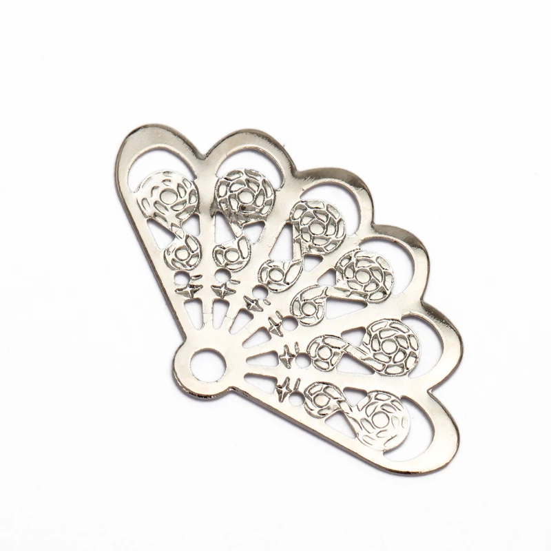 20pcs 14x23mm Vintage Style Copper Fan Shape Filigree Hollow Charms Jewelry Findins DIY Jewelry Components Findings
20pcs 14x23mm Vintage Style Copper Fan Shape Filigree Hollow Charms Jewelry Findins DIY Jewelry Components Findings