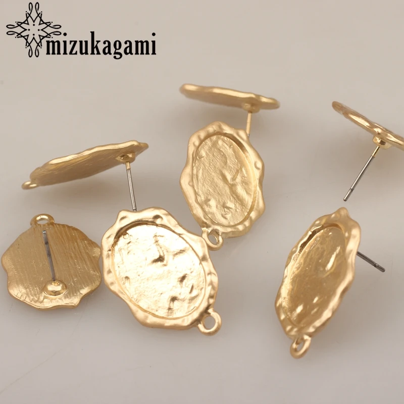 26*17mm 6pcs/lot Zinc Alloy Retro Gold Big Oval Earrings Base Earring Connector For DIY Exaggerated Earrings Accessories
26*17mm 6pcs/lot Zinc Alloy Retro Gold Big Oval Earrings Base Earring Connector For DIY Exaggerated Earrings Accessories