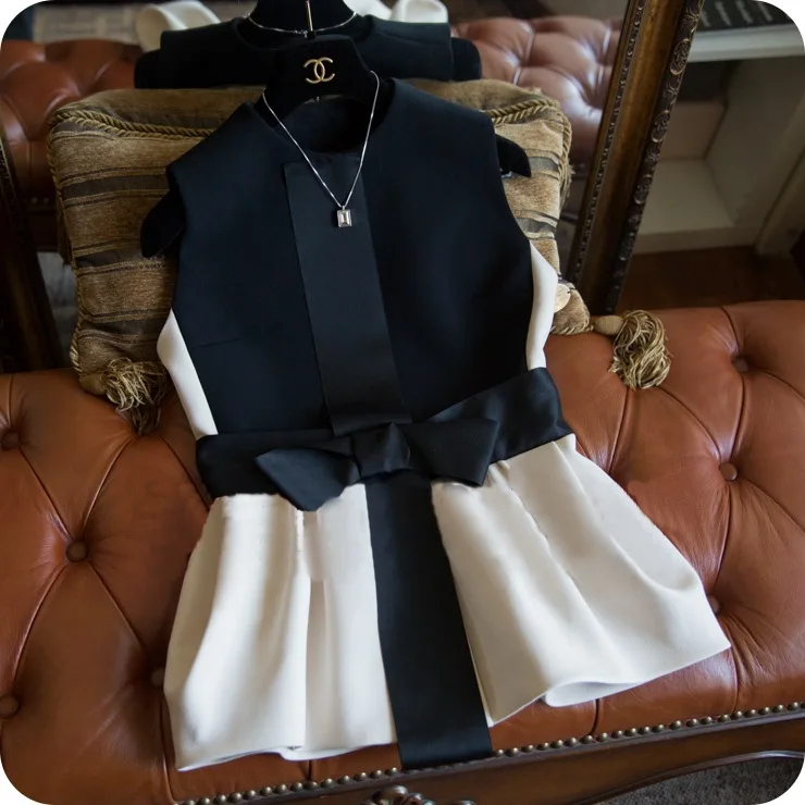 French romantic waist skirt show thin brim big bowknot temperament minus age female vest jacket coat
French romantic waist skirt show thin brim big bowknot temperament minus age female vest jacket coat