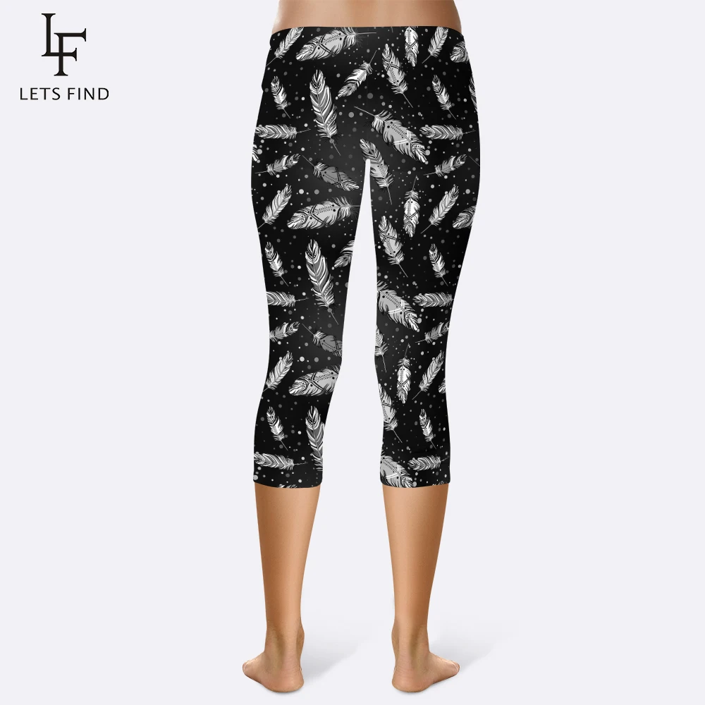 2019 New Hot Sale Feather Printed Leggings Women Casual Dot Black Background Mid Waist Capri Milk Silk Comfortable Leggings
2019 New Hot Sale Feather Printed Leggings Women Casual Dot Black Background Mid Waist Capri Milk Silk Comfortable Leggings