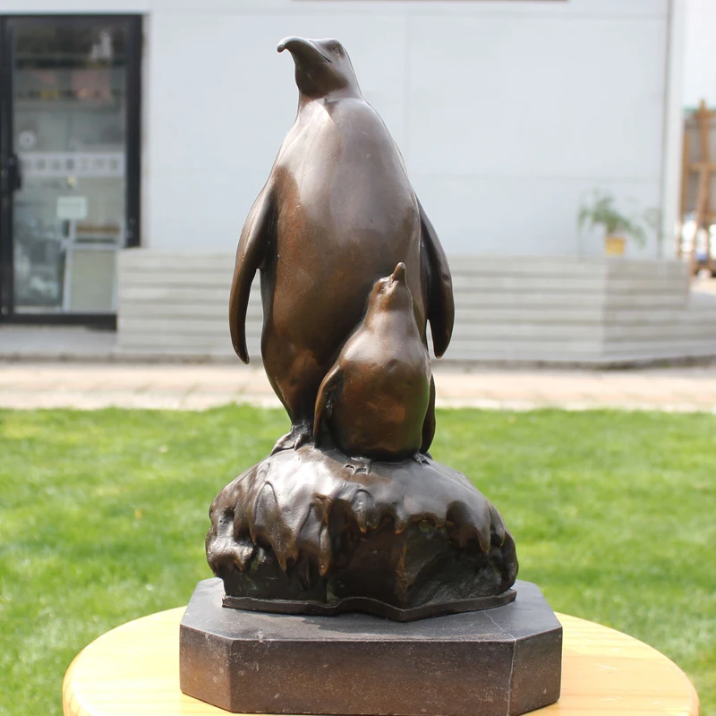Mother Penguin animal copper art wedding gift boutique hotel housewarming soft decoration BRASS statue.
Mother Penguin animal copper art wedding gift boutique hotel housewarming soft decoration BRASS statue.