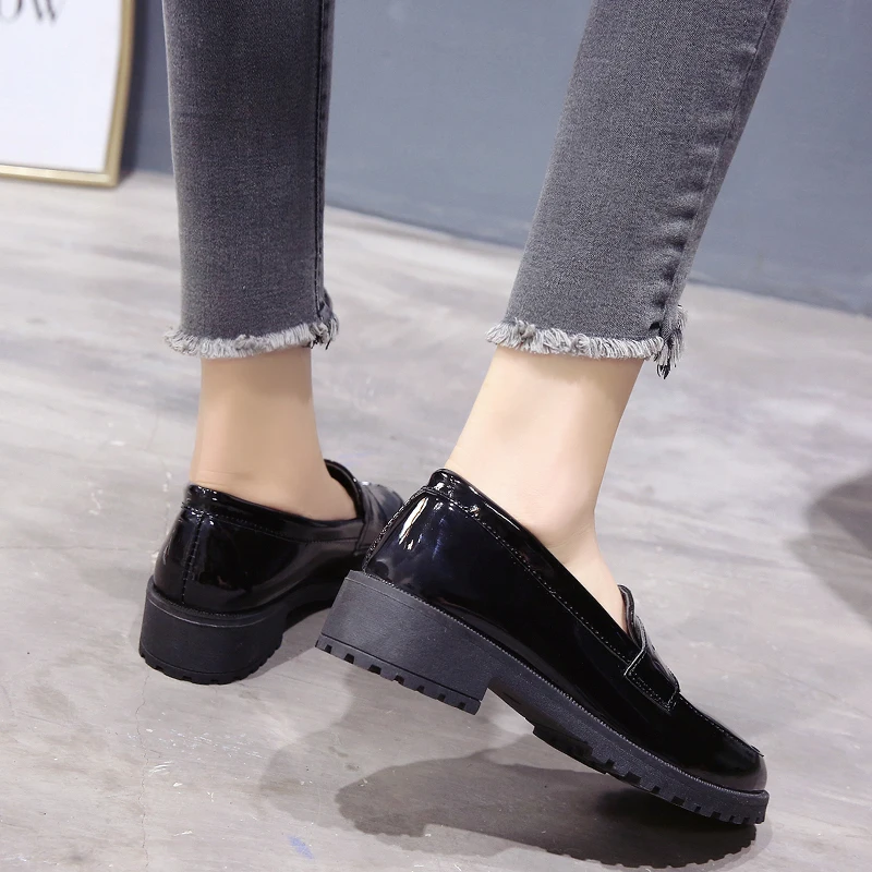 New Autumn Women Shoes Female Slip on Oxfords Casual Shoes Woman Pu Leather Fashion Plus Size High Heels Platform Retro Shoes
New Autumn Women Shoes Female Slip on Oxfords Casual Shoes Woman Pu Leather Fashion Plus Size High Heels Platform Retro Shoes