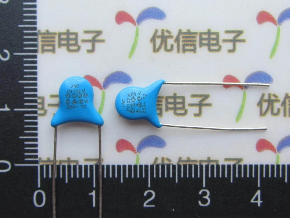 100pcs/lot High Quality DIP Safety Y Capacitance 250V 102m Safety Capacitors 102M
100pcs/lot High Quality DIP Safety Y Capacitance 250V 102m Safety Capacitors 102M