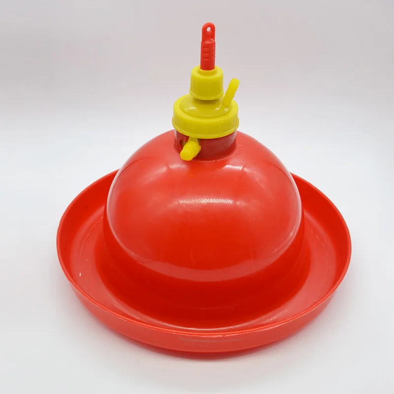 The bird with a large chicken with autodrinker Plasson kettle water drinking kettle chicken bucket
The bird with a large chicken with autodrinker Plasson kettle water drinking kettle chicken bucket