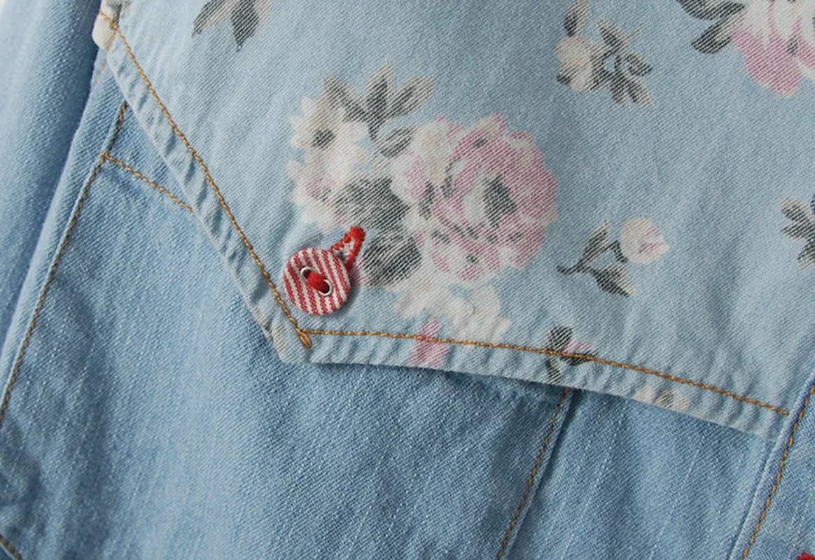 2018 Women Floral Print 100% Cotton Denim Shirts Femme Long Spliced Pockets Classic Blue Plus Size Blusas Lady Casual Jeans Tops
2018 Women Floral Print 100% Cotton Denim Shirts Femme Long Spliced Pockets Classic Blue Plus Size Blusas Lady Casual Jeans Tops
