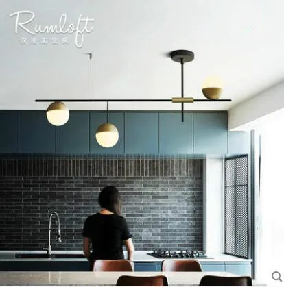 Postmodern light luxury living room lamp nut light creative personality villa restaurant glass ball three chandelier LL329405
Postmodern light luxury living room lamp nut light creative personality villa restaurant glass ball three chandelier LL329405