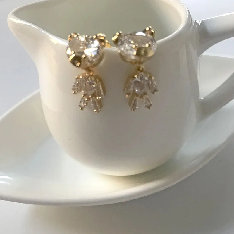 Корейские модные серьги/ювелирные изделия медведя/pendientes mujer moda 2018/brincos/boucle d'oreille/kolczyki/orecchini donna/ohrringe
Корейские модные серьги/ювелирные изделия медведя/pendientes mujer moda 2018/brincos/boucle d'oreille/kolczyki/orecchini donna/ohrringe