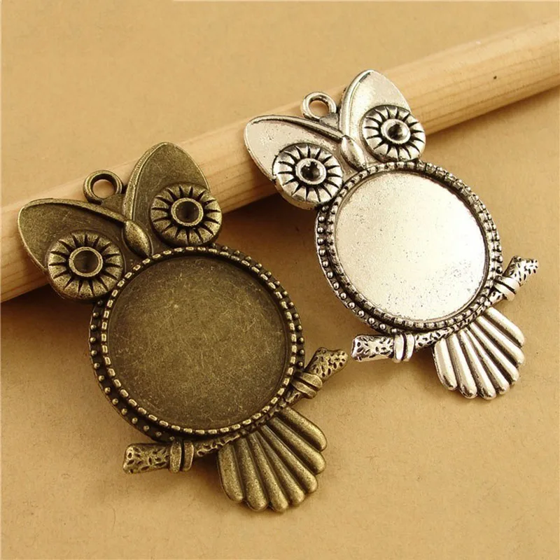 10pcs Antique Silver/Bronze Owl Pendant Cabochon Base Settings Bezel Trays Blank Fit 20mm 25mm Cabochons DIY Necklace Making
10pcs Antique Silver/Bronze Owl Pendant Cabochon Base Settings Bezel Trays Blank Fit 20mm 25mm Cabochons DIY Necklace Making