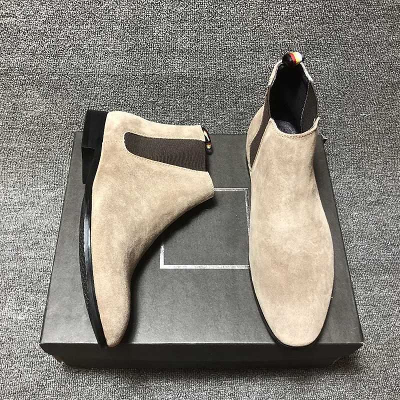Suede summer British formal wedge men boots Wild Joker low heel casual breathable summer autumn Boots
Suede summer British formal wedge men boots Wild Joker low heel casual breathable summer autumn Boots