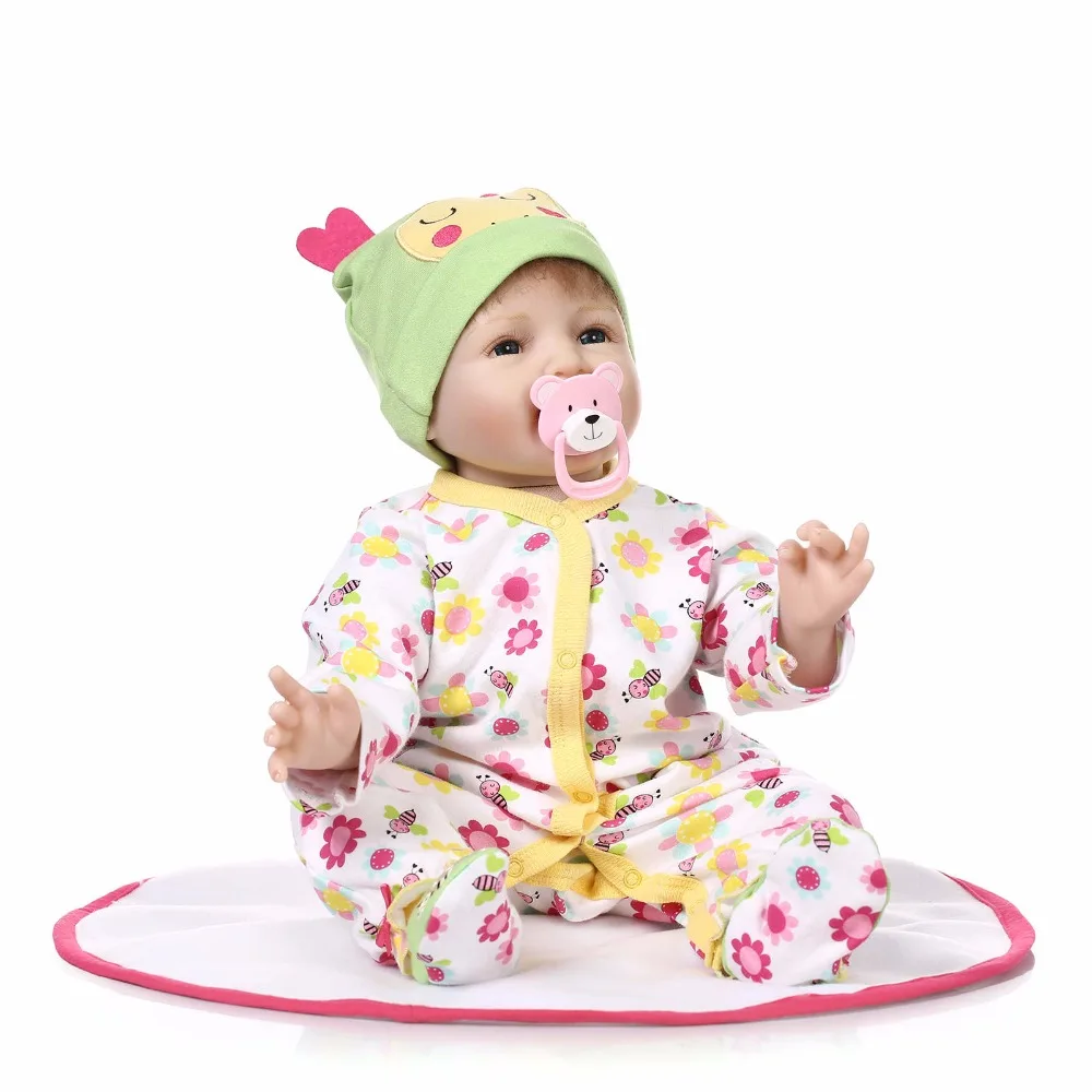 22 дюйма 55 см bebe Подарочная Кукла reborn настоящая Мягкая силиконовая Кукла reborn-куклы для девочек детские игрушки boneca reborn realista
22 дюйма 55 см bebe Подарочная Кукла reborn настоящая Мягкая силиконовая Кукла reborn-куклы для девочек детские игрушки boneca reborn realista