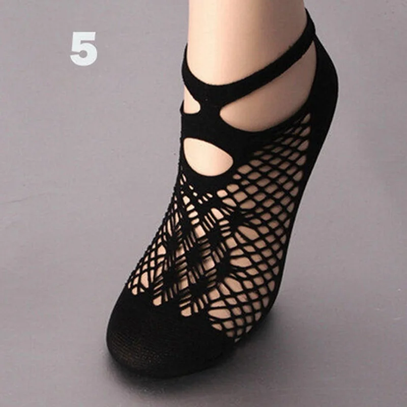 FENNASI 5 Pairs Lace Hollow Fishnet Socks Women Harajuku Transparent Mesh Funny Black Short Socks Girl's Sexy Lolita Sox
FENNASI 5 Pairs Lace Hollow Fishnet Socks Women Harajuku Transparent Mesh Funny Black Short Socks Girl's Sexy Lolita Sox