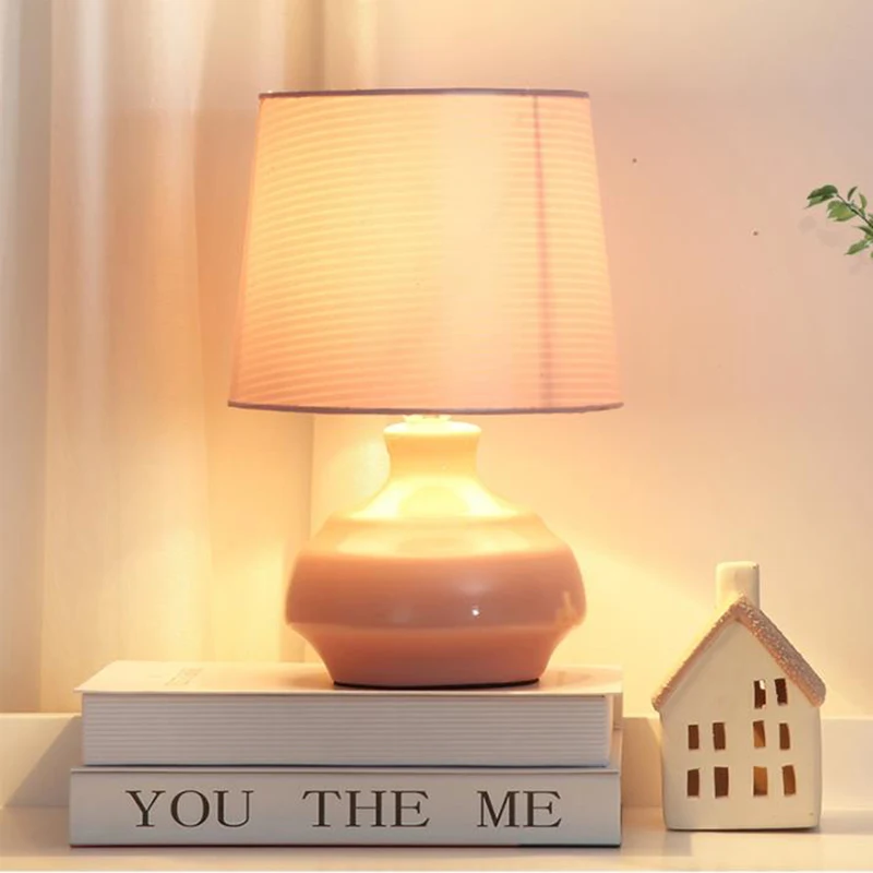 Art Deco LED Ceramic Desk Lamps creative Modern living room bedroom bedside study room LED Desk Lights with fabric lampshade
Art Deco LED Ceramic Desk Lamps creative Modern living room bedroom bedside study room LED Desk Lights with fabric lampshade