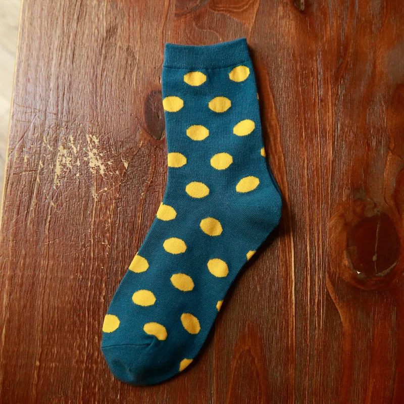 1 pair The Classic 5 Color Women Cotton Dot Socks New Fashion Female Sock Retro Sock Wholesale
1 pair The Classic 5 Color Women Cotton Dot Socks New Fashion Female Sock Retro Sock Wholesale