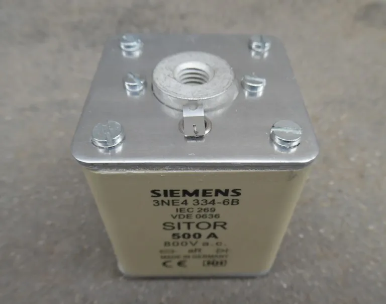 Предохранители: 3NE4327 6B 250A 800V 6QG12/3NE4330 315A 6QG12 aR|Перемычки| |