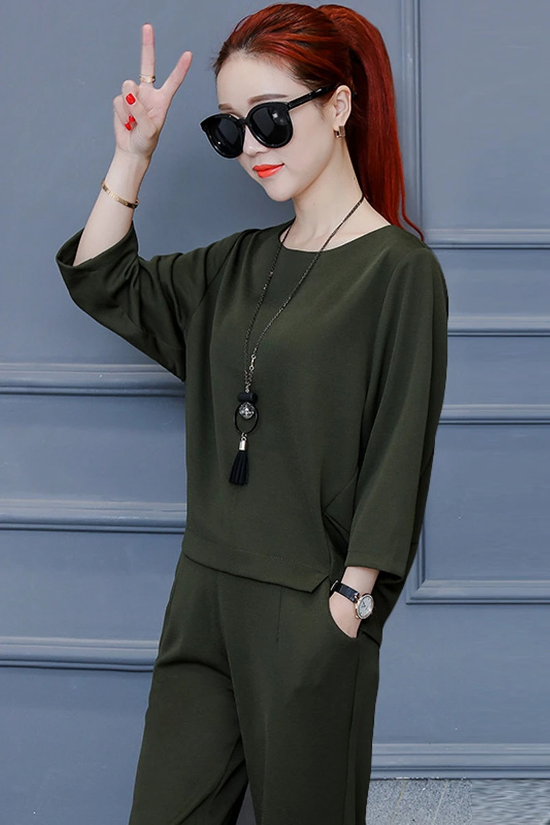 Fashion jumpsuit Large size women's autumn and summer clothing new foreign gas suit cover meat thin fat sister two sets
Fashion jumpsuit Large size women's autumn and summer clothing new foreign gas suit cover meat thin fat sister two sets