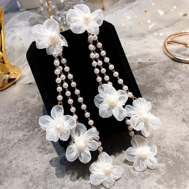 Dominated new 2019 lace flower long pearl tassel contracted Women temperament Drop earrings fashion Jewelry
Dominated new 2019 lace flower long pearl tassel contracted Women temperament Drop earrings fashion Jewelry