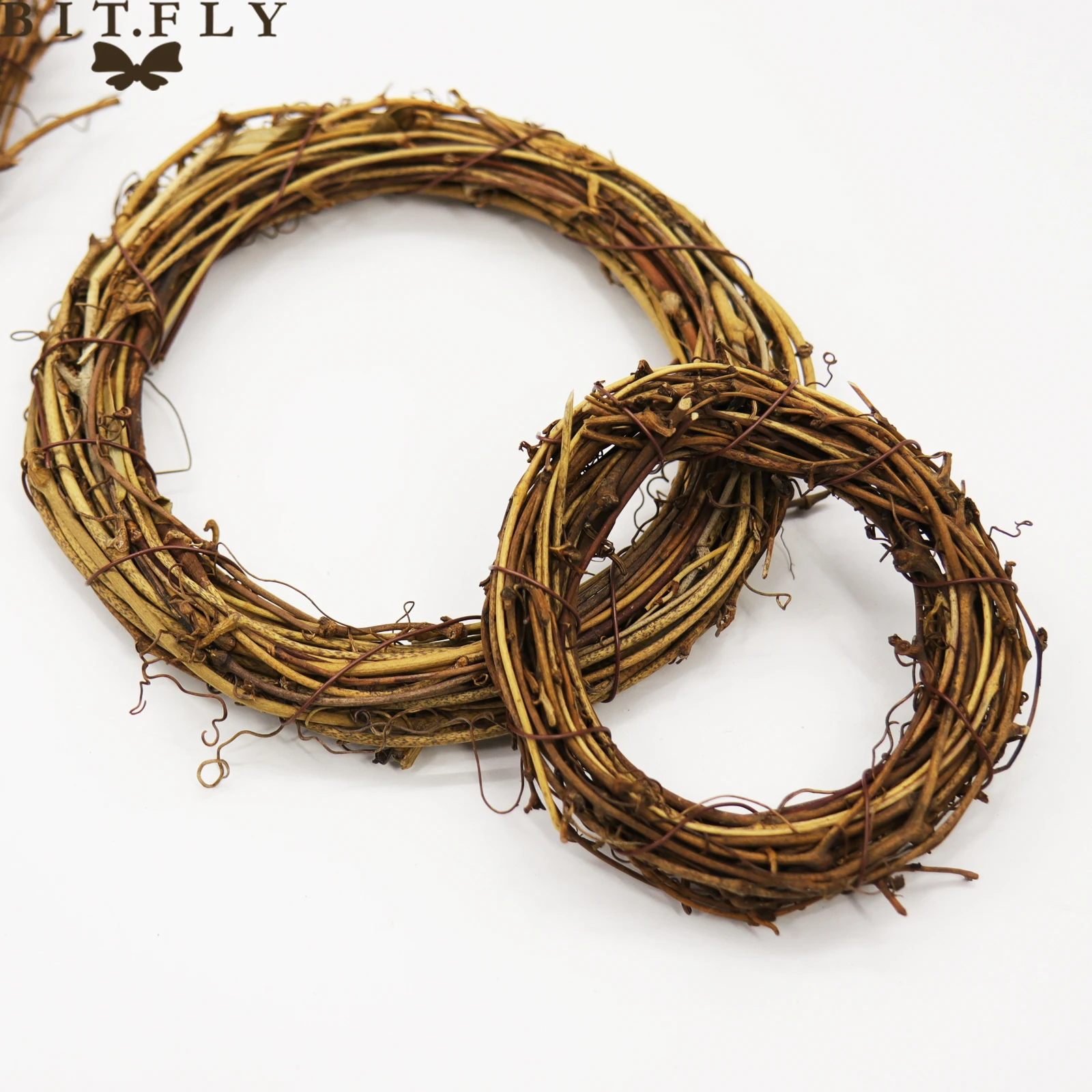 BITFLY Christmas Wedding Wreaths Decoration Rattan Wreath Home Decoration Material DIY Wreath Party 10cm/15cm/20cm/25cm/30cm
BITFLY Christmas Wedding Wreaths Decoration Rattan Wreath Home Decoration Material DIY Wreath Party 10cm/15cm/20cm/25cm/30cm