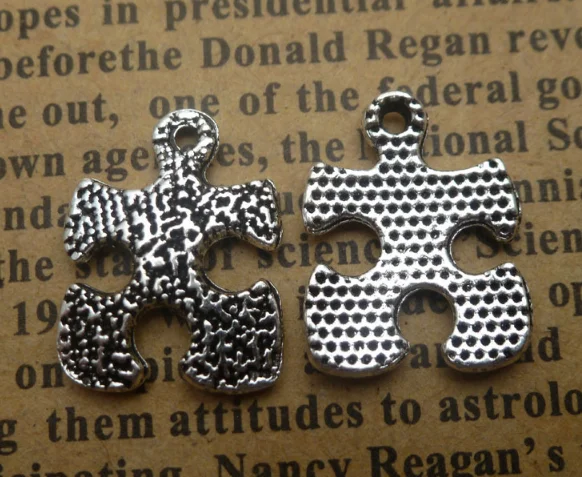 50pcs Charm The puzzle pendants 15*17mm Antique silver bronze Handmade Jewelry findings Making DIY Alloy accessories Hot gift
50pcs Charm The puzzle pendants 15*17mm Antique silver bronze Handmade Jewelry findings Making DIY Alloy accessories Hot gift