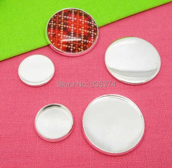 200 шт., посеребренные Подвески с внутренней рамкой 25 мм 
200 шт., посеребренные Подвески с внутренней рамкой 25 мм