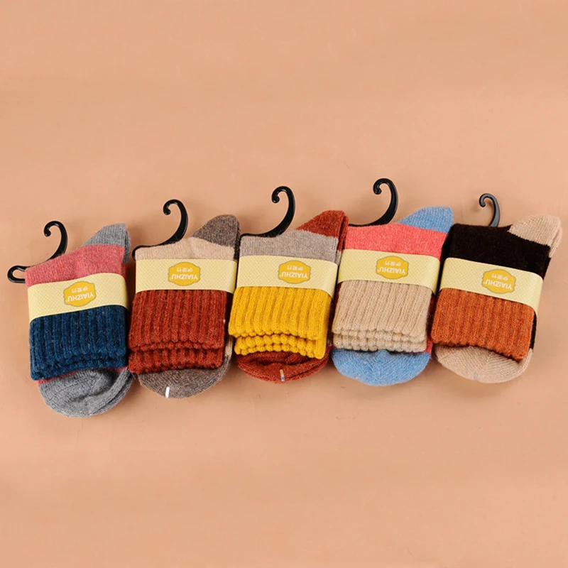 Sale 5 Pairs Winter Knitted Wool Stockings for Women Casual Patchwork Pattern Meias Feminino Autumn Elastic Ladies Stocking QMH
Sale 5 Pairs Winter Knitted Wool Stockings for Women Casual Patchwork Pattern Meias Feminino Autumn Elastic Ladies Stocking QMH