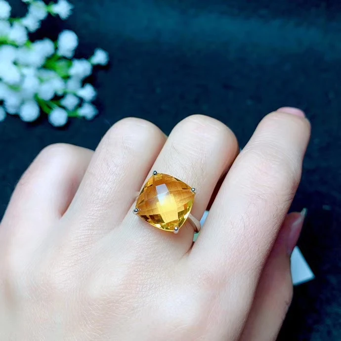 attractive women ring yellow Citrine Ring silver jewelry 925 sterling silver square shape good color women party birthday gift
attractive women ring yellow Citrine Ring silver jewelry 925 sterling silver square shape good color women party birthday gift