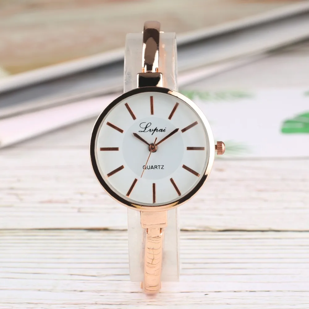 2019 New Fashion Bracelet Watch Women Simple Leisure Wristwatches Stainless Steel Silver Black Case Watches Women Quartz Sport
2019 New Fashion Bracelet Watch Women Simple Leisure Wristwatches Stainless Steel Silver Black Case Watches Women Quartz Sport