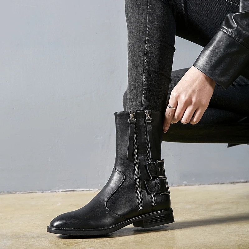 2019 New Fashion Motorcycle Boots Women Side Zip Chunky Heels Rivet Buckle Female Ankle Boots Autumn Winter Thick Plush Shoes
2019 New Fashion Motorcycle Boots Women Side Zip Chunky Heels Rivet Buckle Female Ankle Boots Autumn Winter Thick Plush Shoes