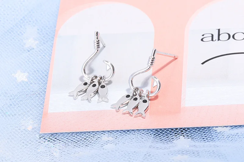 FENGLI Creative Cute Fish Drop Earrings Fashion Hook Female Earring for Women Minimalist Trend Jewelry Gift for Girls Kid
FENGLI Creative Cute Fish Drop Earrings Fashion Hook Female Earring for Women Minimalist Trend Jewelry Gift for Girls Kid