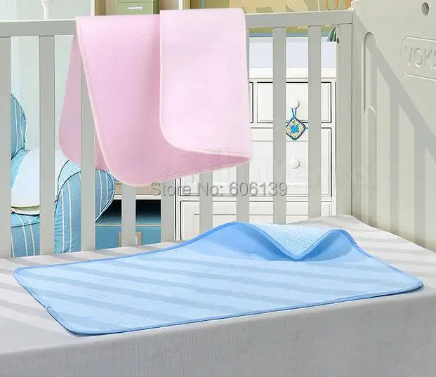 Medium size 3D baby urine mat bamboo pulp fiber insulation wash urine mat waterproof mattress free shipping
Medium size 3D baby urine mat bamboo pulp fiber insulation wash urine mat waterproof mattress free shipping